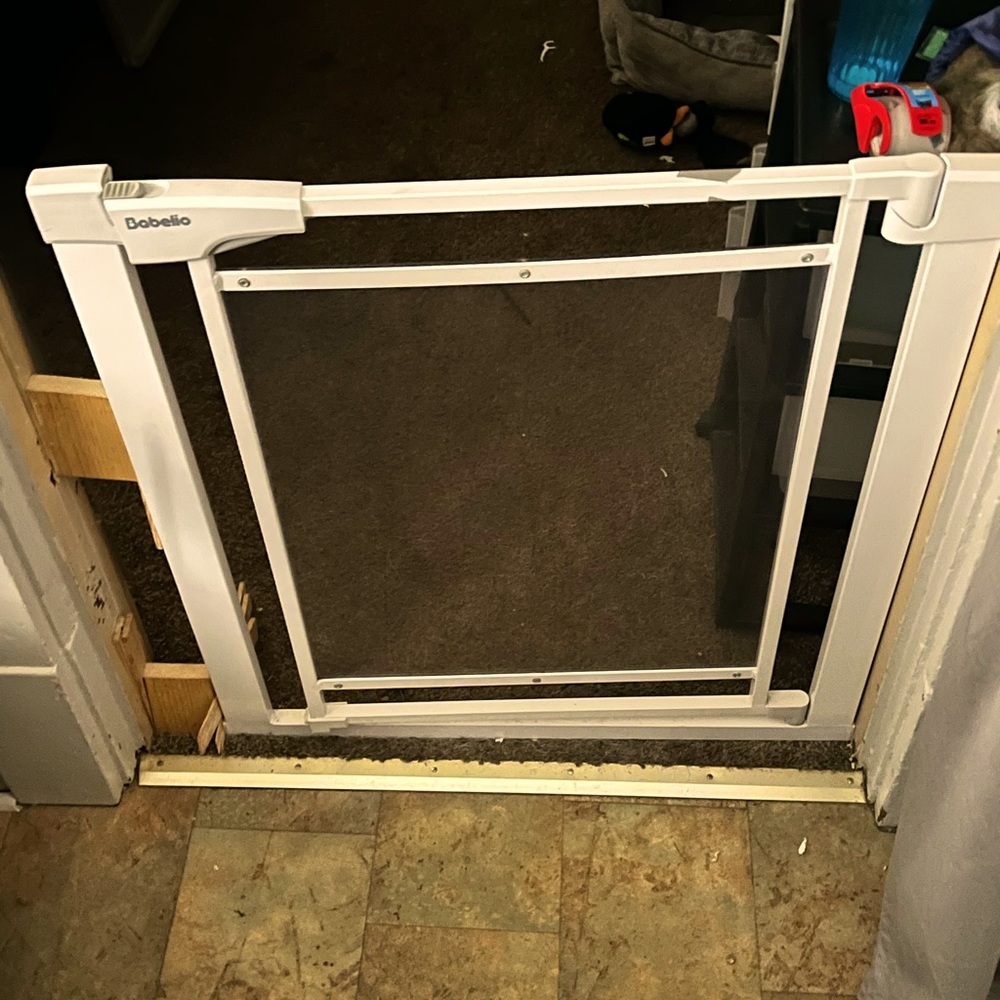 Babelio Acrylic Extra wide walk thru gate